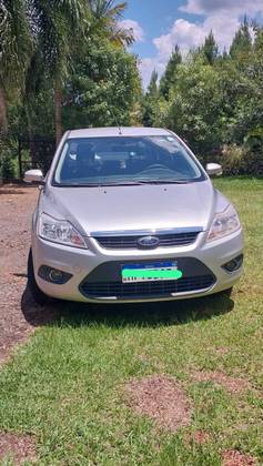 FORD FOCUS 2.0 GLX SEDAN 16V GASOLINA 4P MANUAL FORD FOCUS 2.0 GLX SEDAN 16V GASOLINA 4P MANUAL